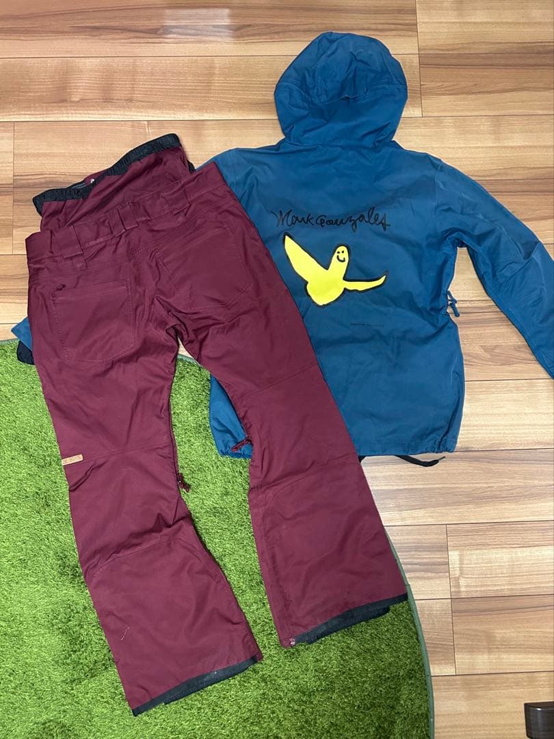 スノボウェア SCAPE マークゴンザレス 上下セット