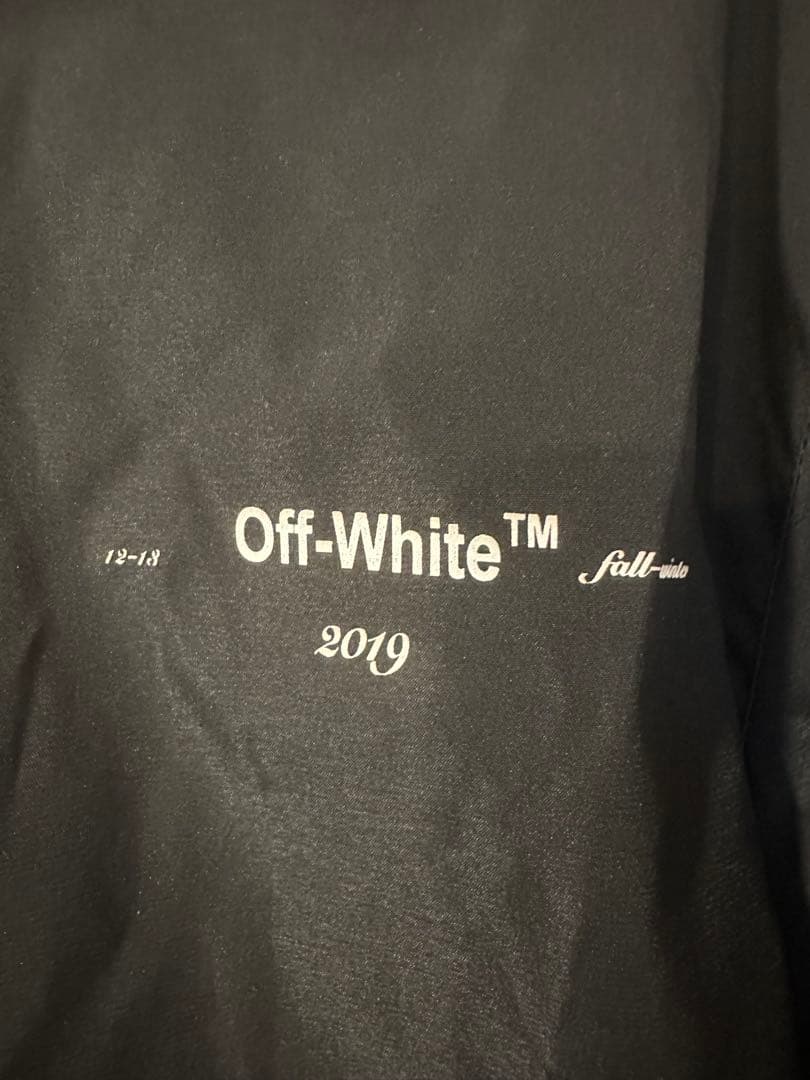 Off-White ブラック ナイロンジャケット