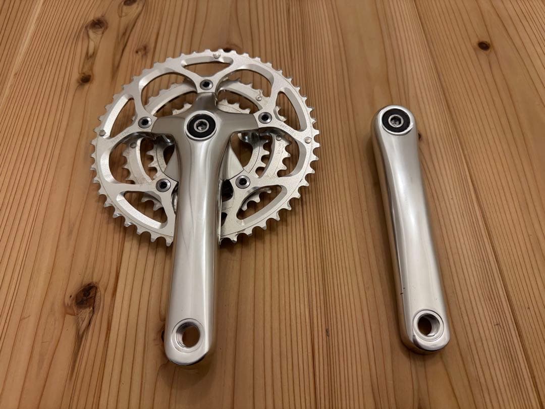 シルバー クランクセット トリプル アルミ製