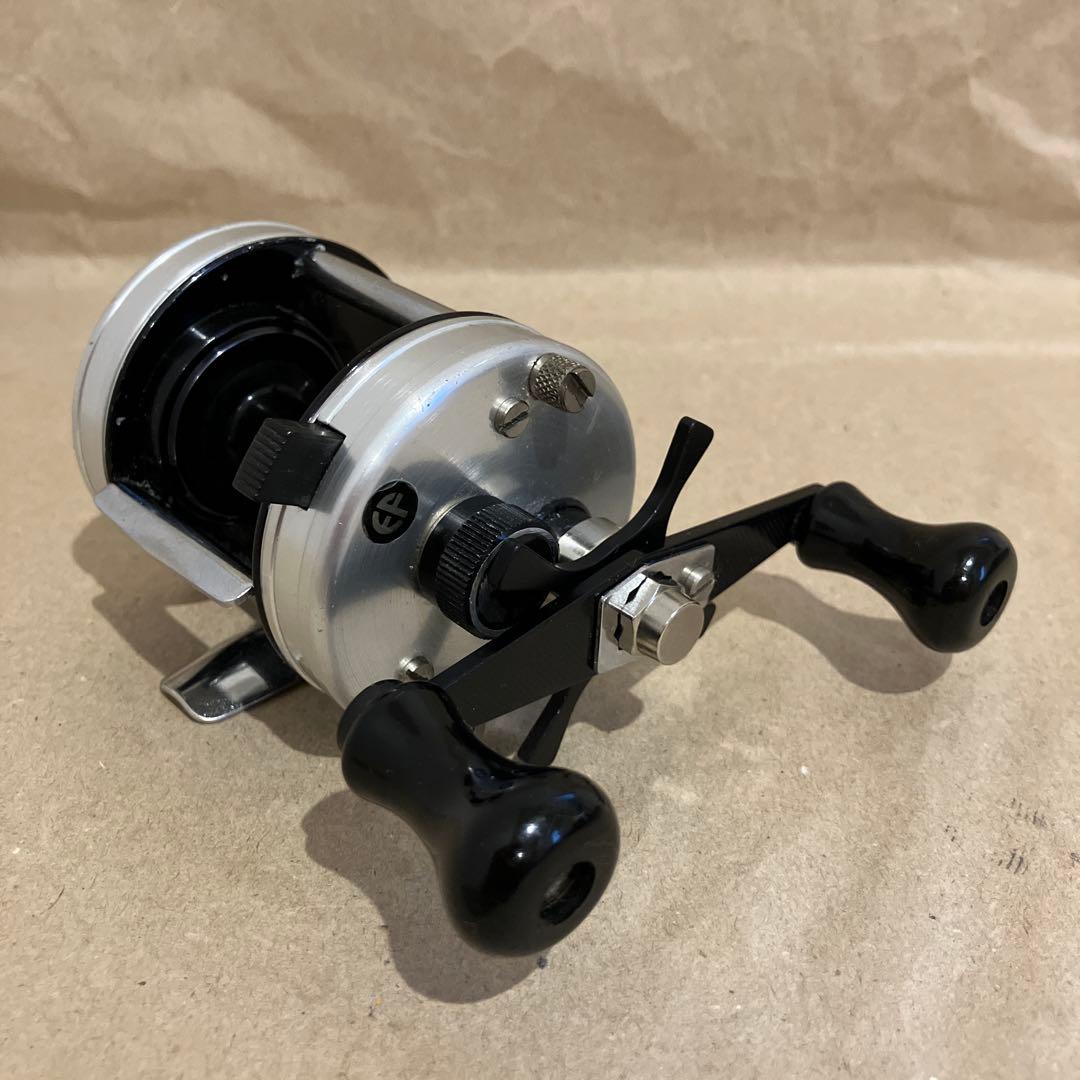 お*き様 83年製ABUアンバサダー3500C