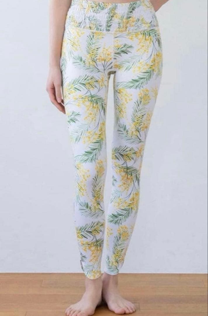 新品未使用 SUKALA スプリングフラワー シャーリングレギンス M ミモザ