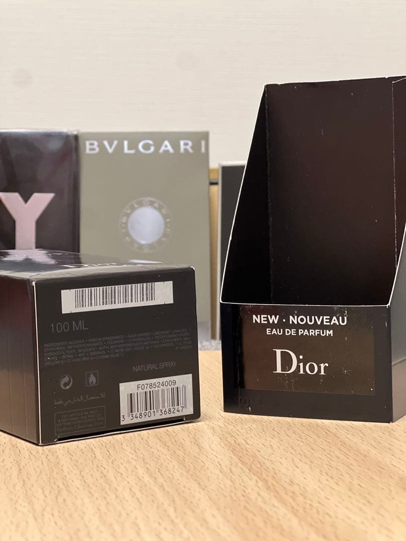 Dior Sauvage Eau de Parfum 箱付き
