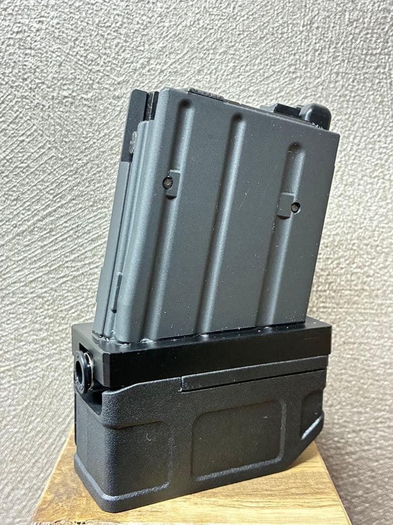 R7-36 東京マルイ GBB M4 マガジンアダプター 外部ソース仕様