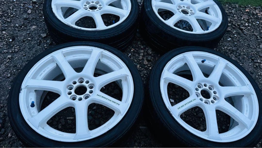 ワーク　エモーション　XT7 215/40/R18 89