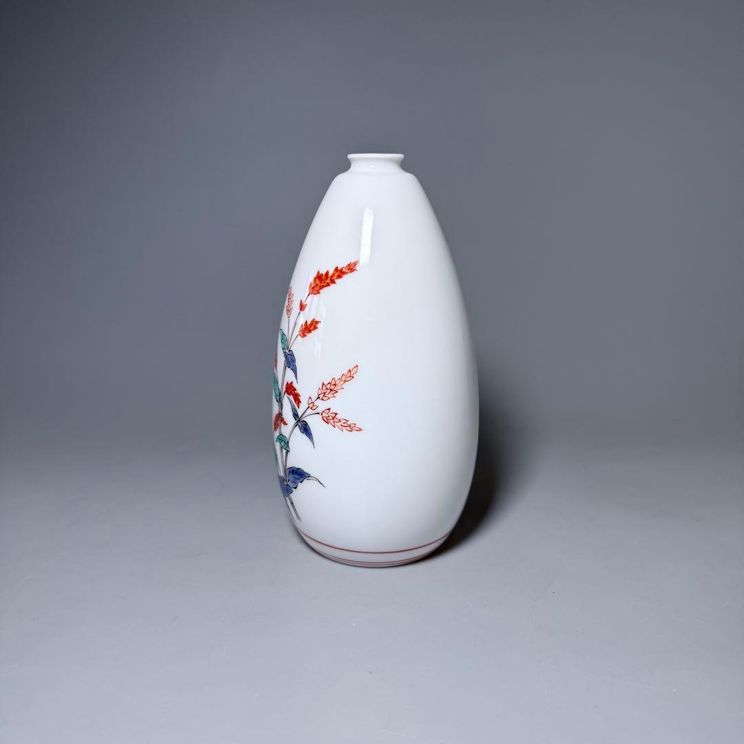 人間国宝　十四代　酒井田柿右衛門　錦　蓼文花瓶　共箱　栞　高さ15.5cm