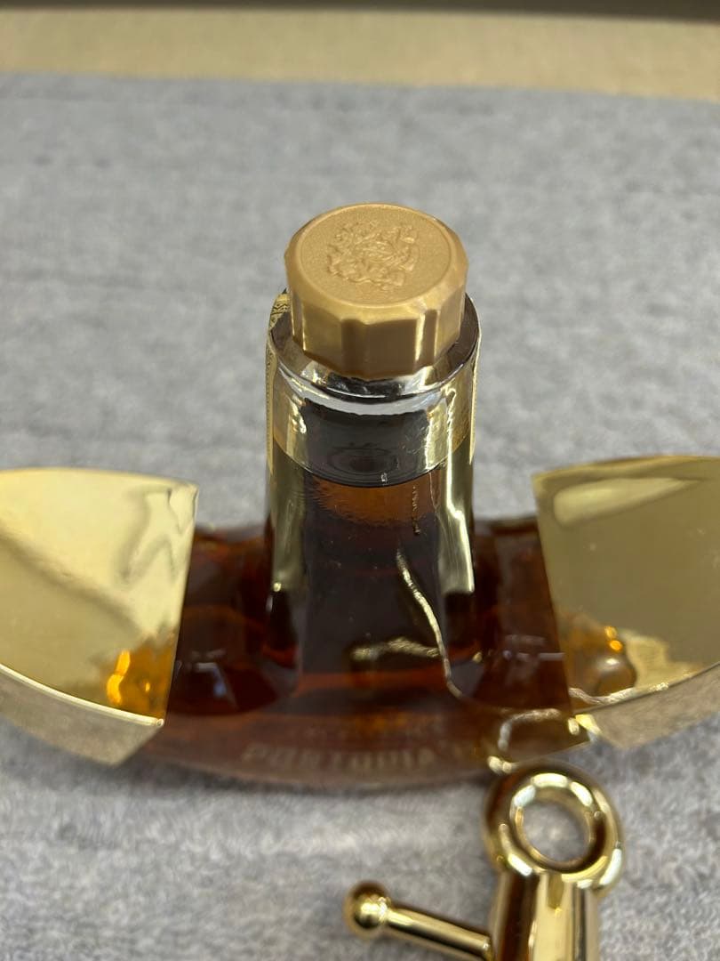 サントリー ウイスキー エクセレンス PORTOPIA’81記念　アンカーボトル