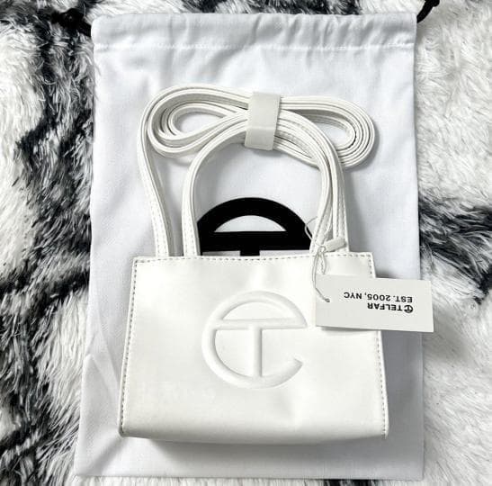 新品未使用TELEAR ホワイトショルダーバッグ