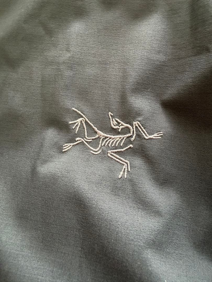 アークテリクス　ATOM HOODY