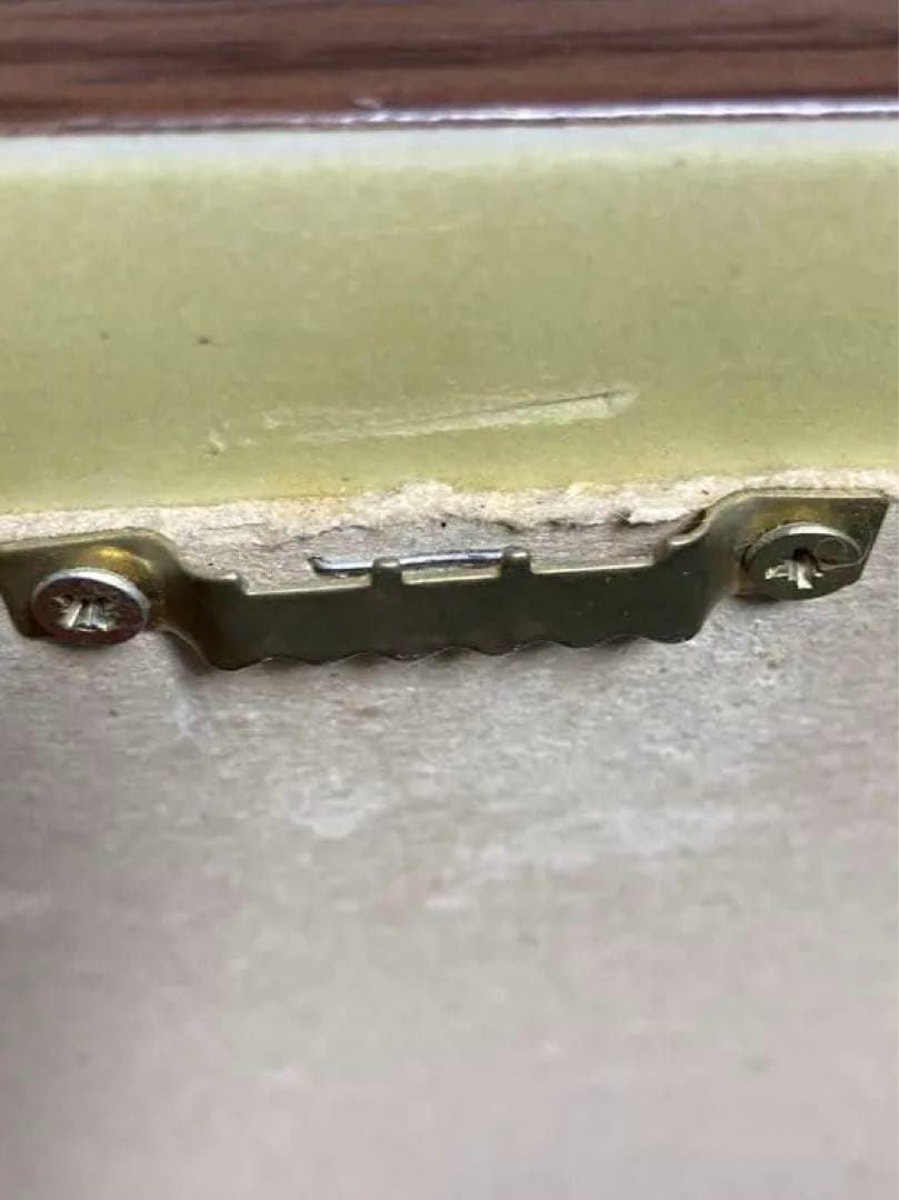 Wonderful horses by the lakeビーズ刺繍の絵です。