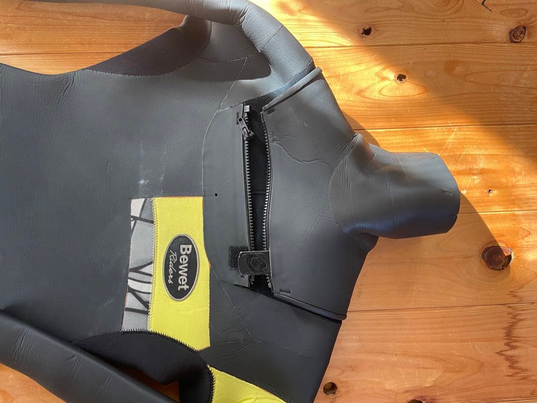 【早い者勝ち】Bewet レディース 145cm 40kg XS程度 セミドライ