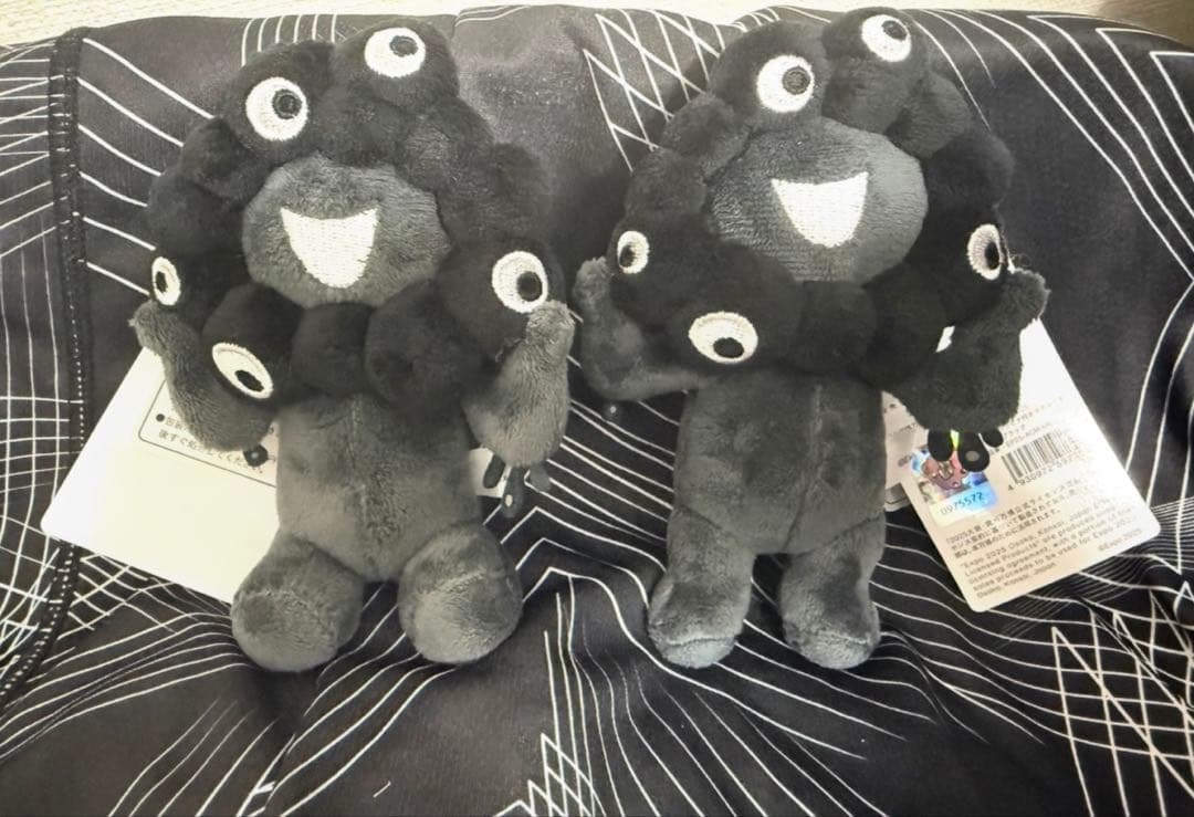 【終売】黒ミャクミャク2種セット　おまけ付き