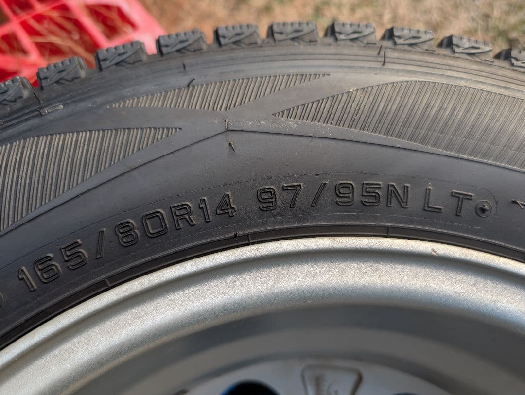 ①GAIA BRIG NV200(NCP160系)専用モデル4本セットの1本