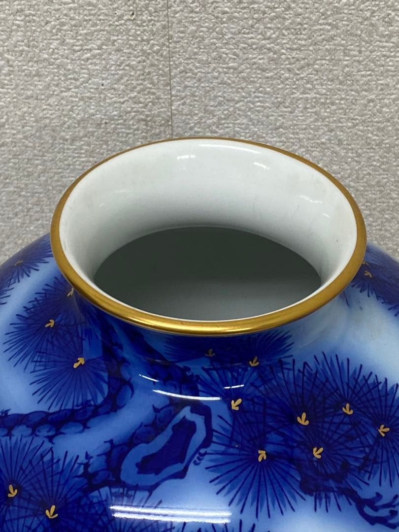 3-3289 香蘭社の染錦模様老松文花瓶