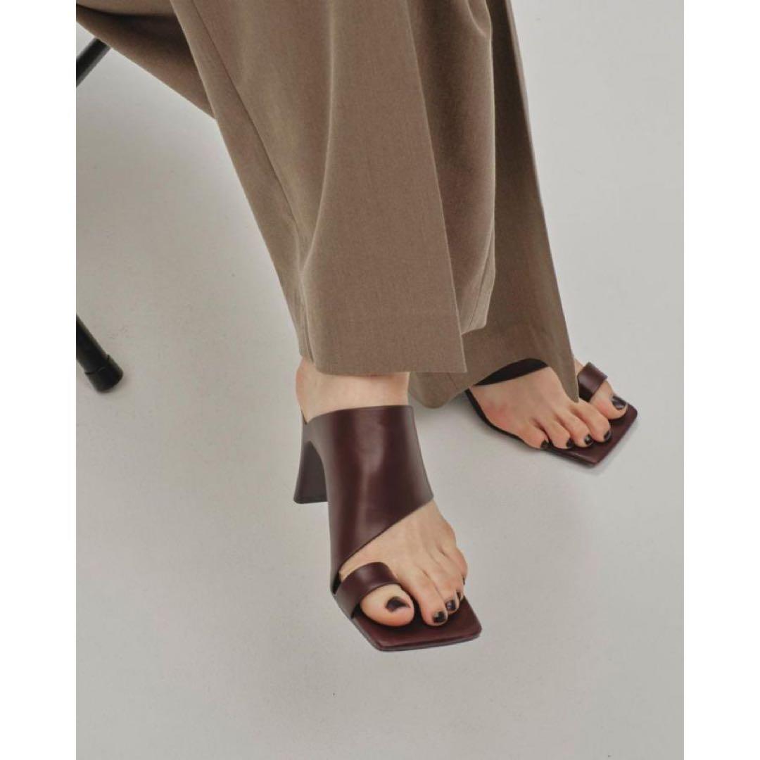 靴 TODAYFUL Square Leather Sandals