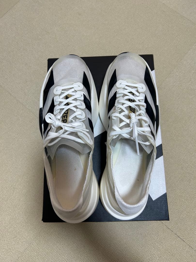 アディゼロ　アディオス　PRO EVO 1