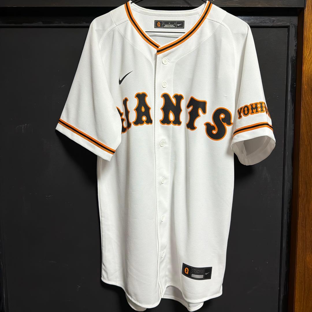 ホロライブ巨人コラボユニフォーム