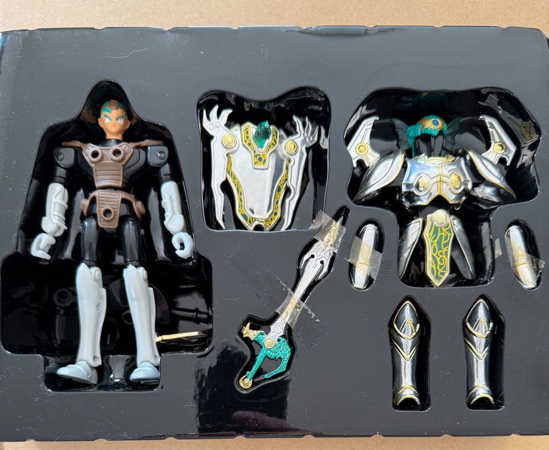 ドラゴンクエスト 伝説の鎧 フィギュア