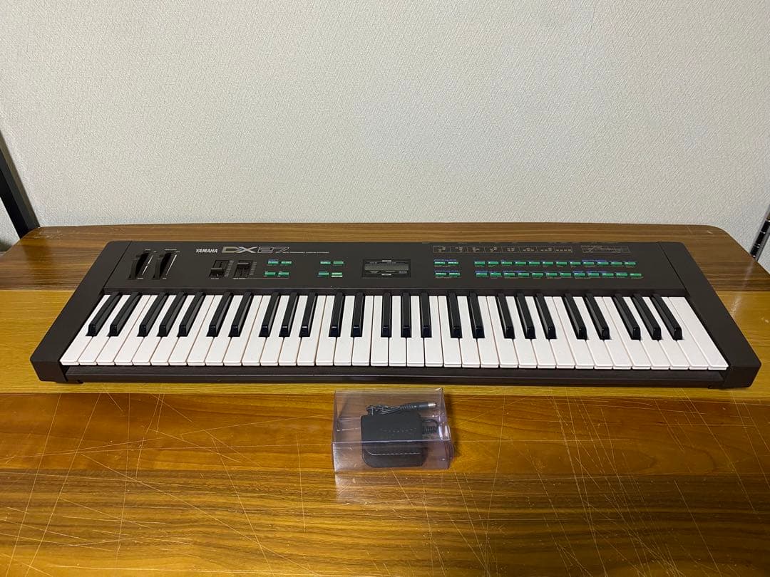YAMAHA DX27 シンセサイザー 61鍵