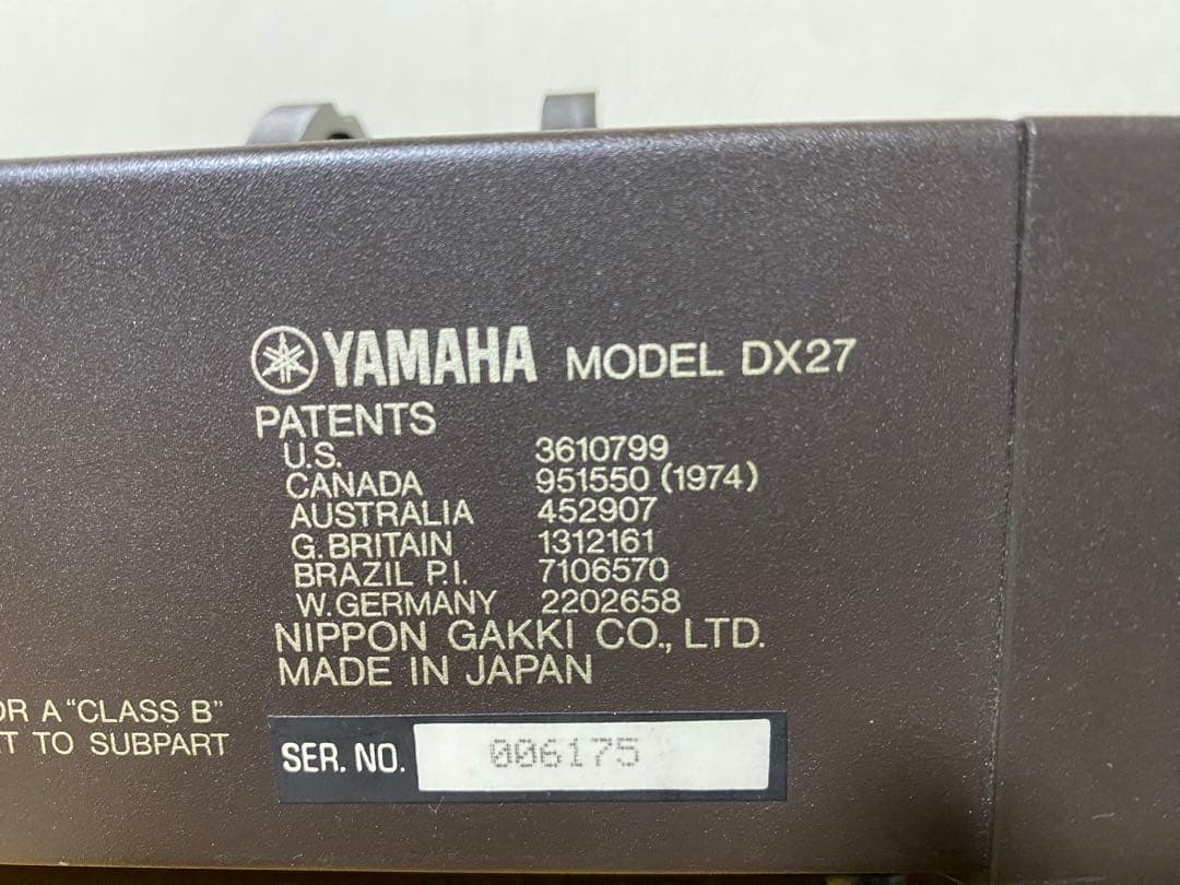 YAMAHA DX27 シンセサイザー 61鍵