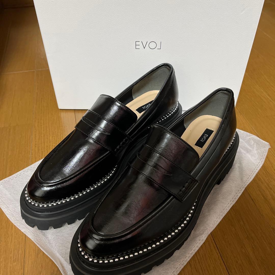 値下げ未使用EVOL スタッズトラックソールローファー２４cm