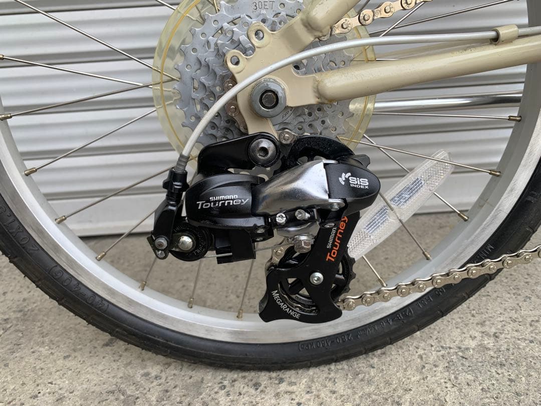 送料無料DAHON 折り畳み自転車Boardwalk SHIMANO 7速 20