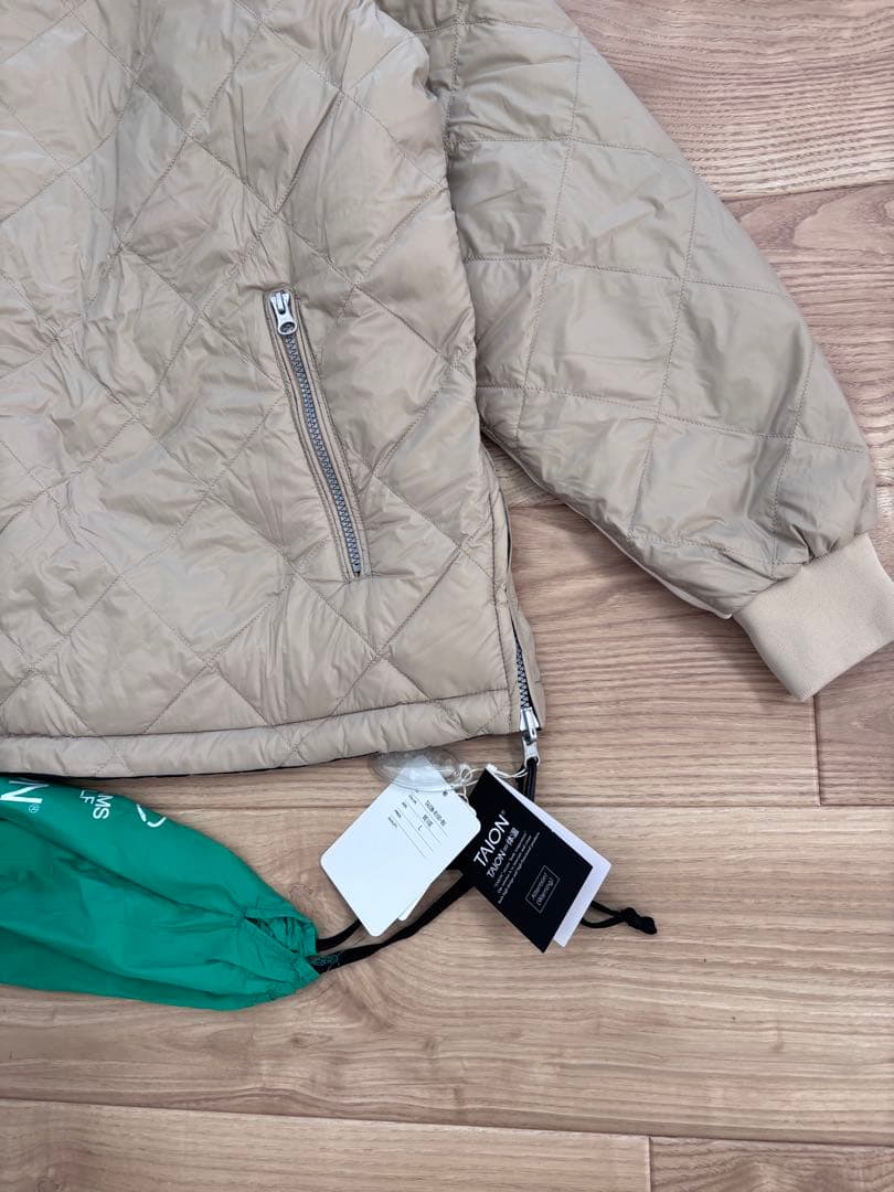 ビームスゴルフ　TAION コラボ　リバーシブル ダウン L