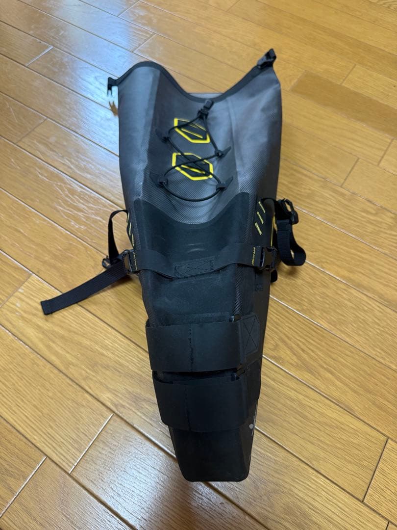 アピデュラ　サドルバッグ　14Ｌ　美品