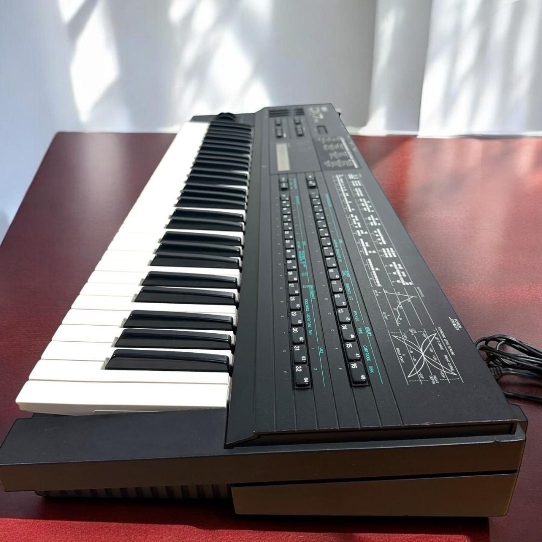 ☆良品 ヤマハ DX7II FD シンセイサイザー 2系列 FM音源