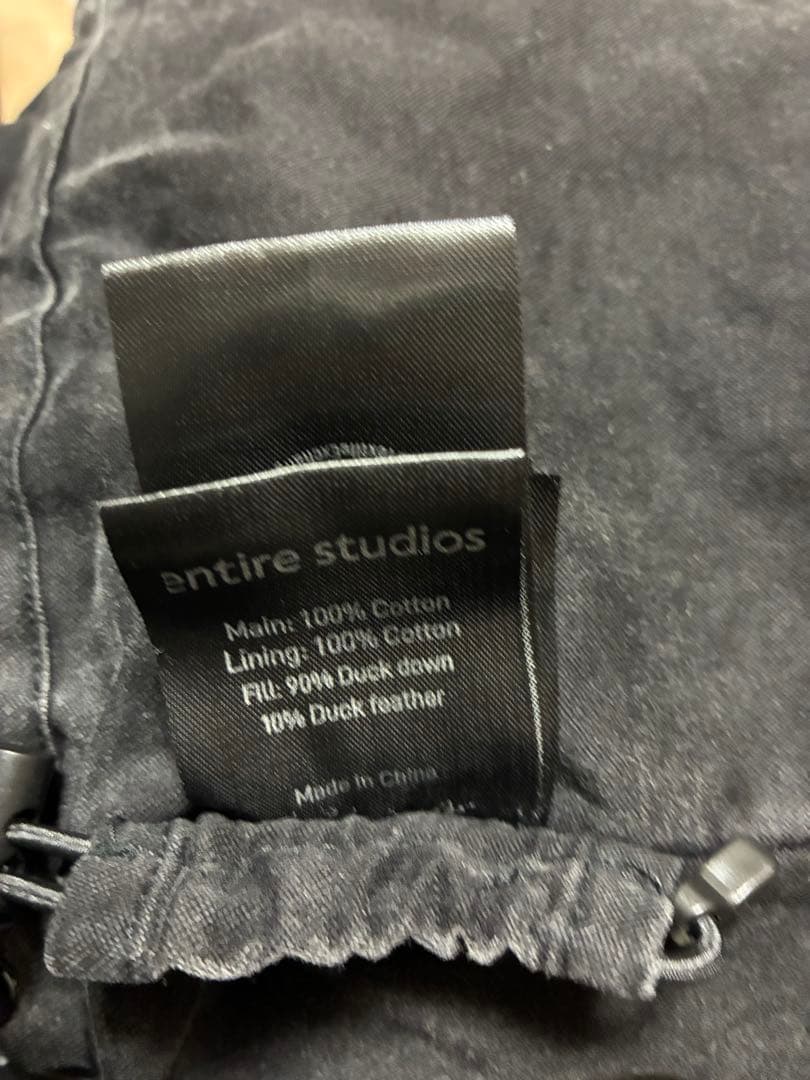 はじげentire studios MML PUFFER ダウン