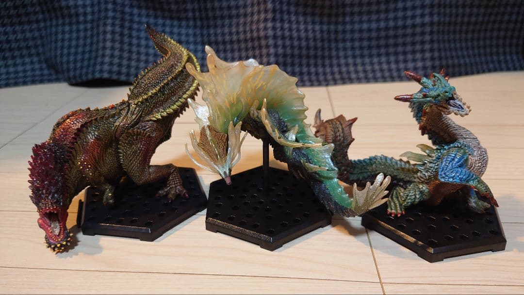 モンハン　イビルジョー　アマツマガツチ　ラギアクルス　フィギュア