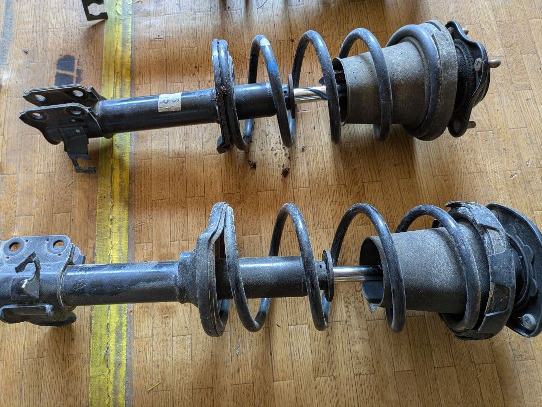 いすゞ　ジェミニイルムシャーR純正サスペンション１式