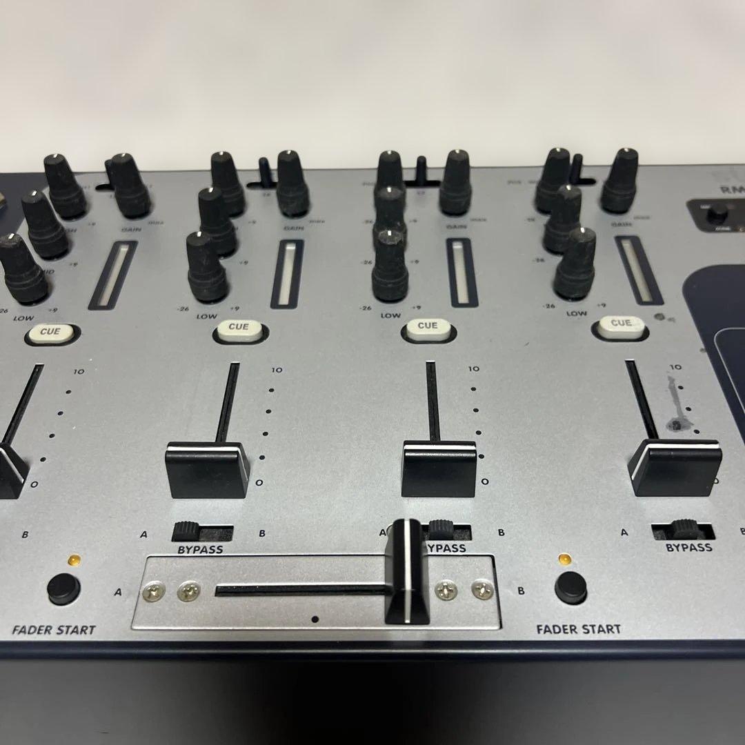 Stanton RM.404 DJミキサー