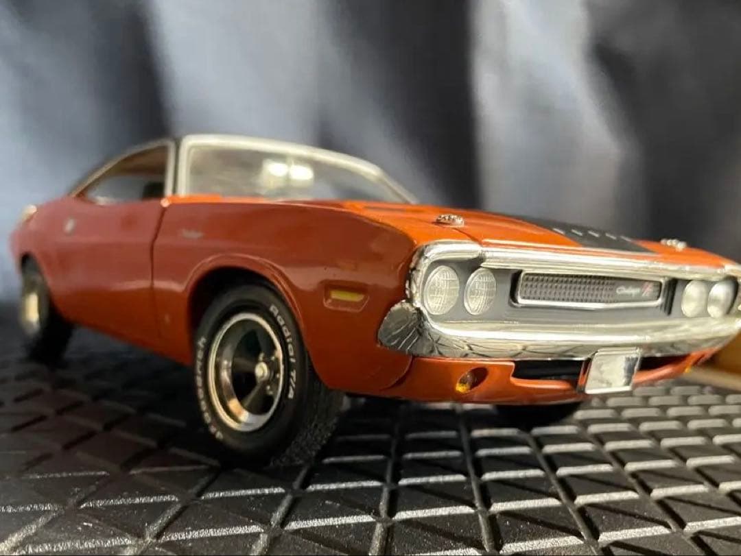 ジャンク 1/18Dodge Challenger