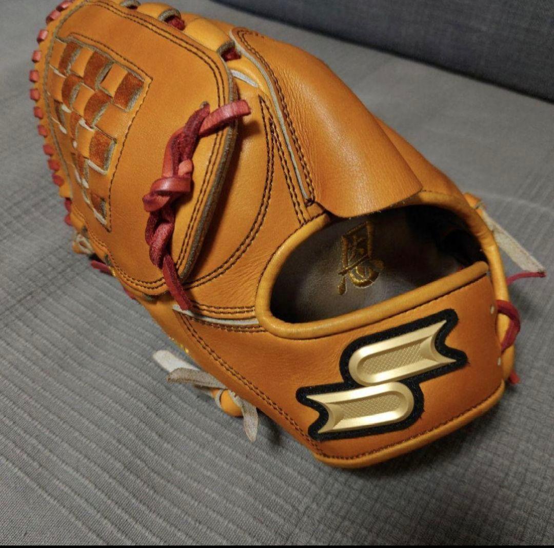 千葉ロッテマリーンズ 東京ヤクルトスワローズ 成田翔選手 プロ支給品 グラブ