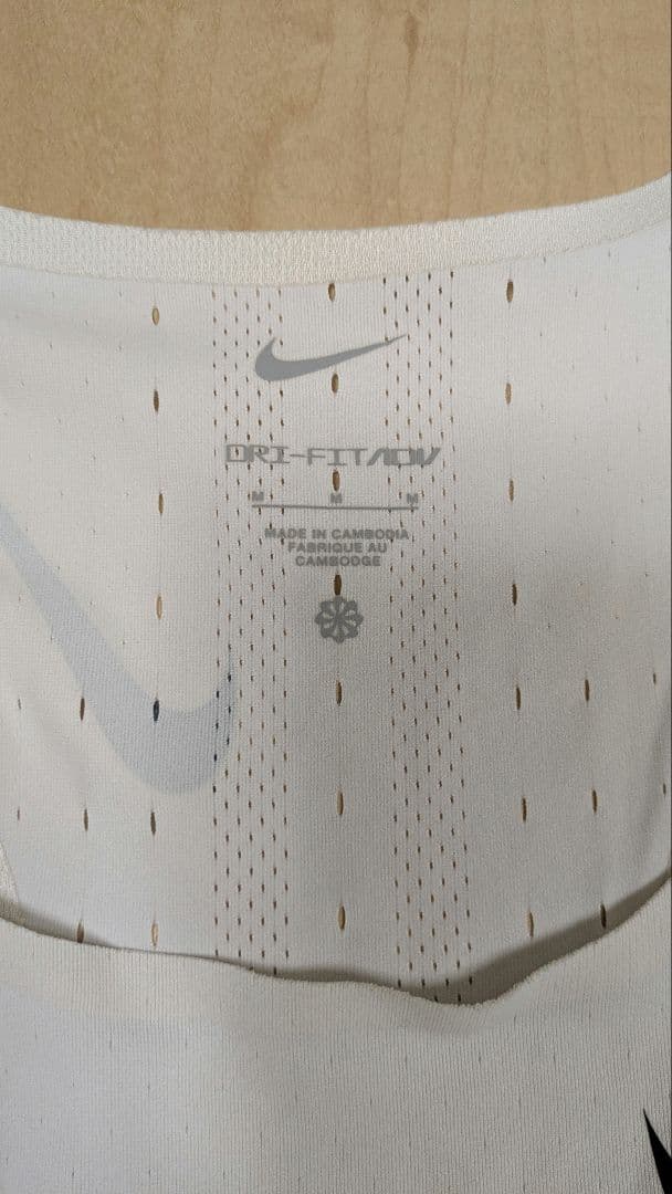 Nike Aerowswift トップス Mサイズ 2枚セット