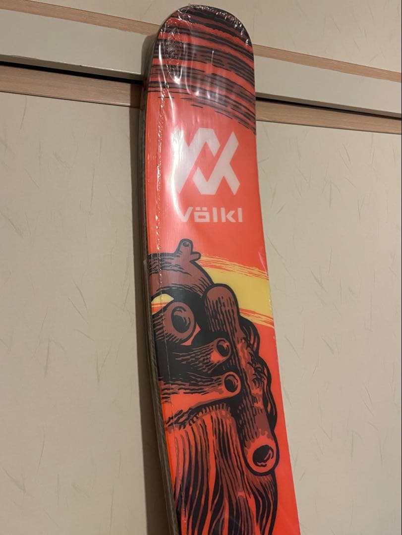 新品　フォルクル リボルト VOLKL REVOLT121 184cm