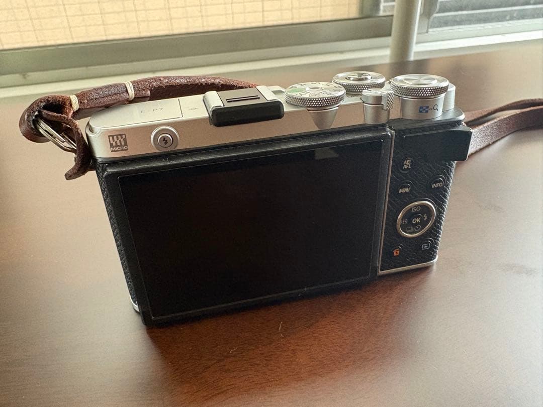 OLYMPUS PEN ep-7 シルバーブラック