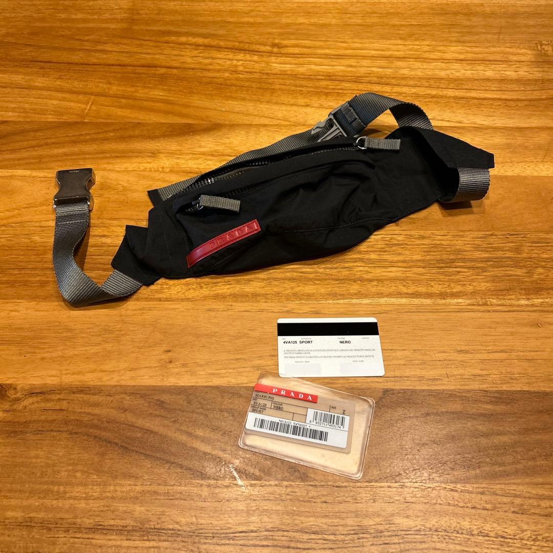 プラダスポーツ　PRADA ウエストポーチ ウエストバッグ　ナイロン4VA125