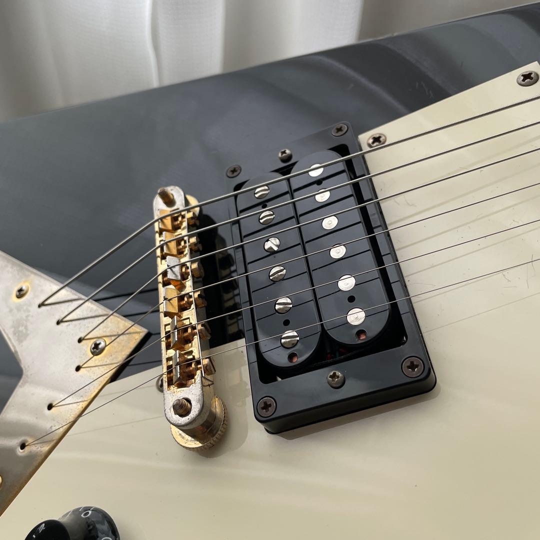 Brian by bacchus フライングVタイプ