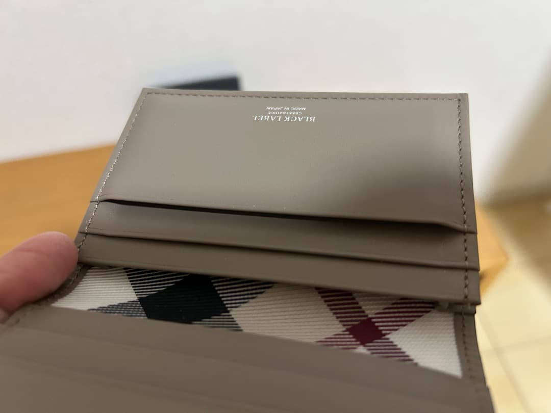 BLACK LABEL CRESTBRIDGE　カードケース