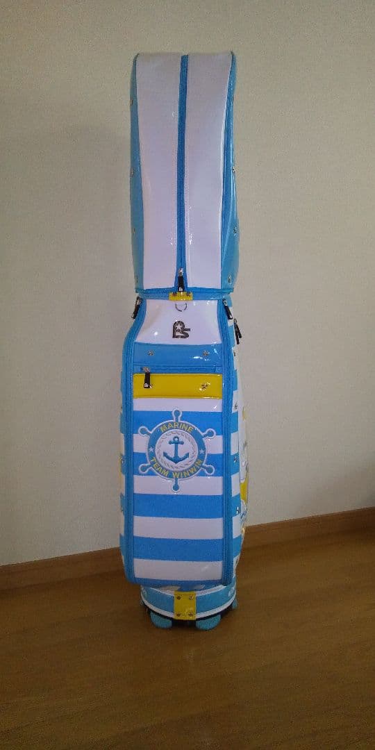 ゴルフバッグ 青と白のストライプ