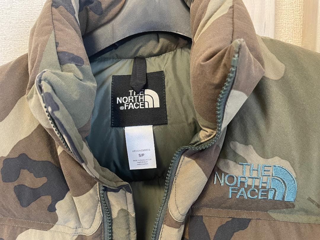 【値下げ】ノースフェイス 未使用 カモフラージュ迷彩ダウンベスト メンズS