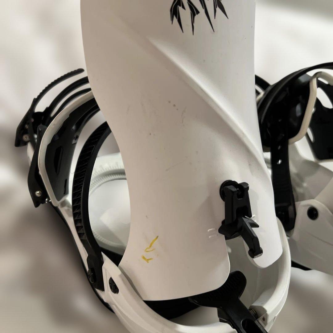 JONES MERCURY FASEスノーボード　ビンディング M ホワイト