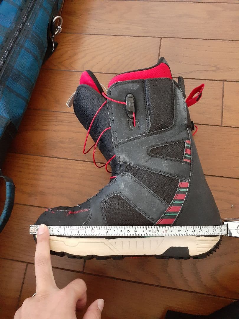 スノーボードフルセット（板、ブーツ、手袋、ゴーグル、バック、ウェア）