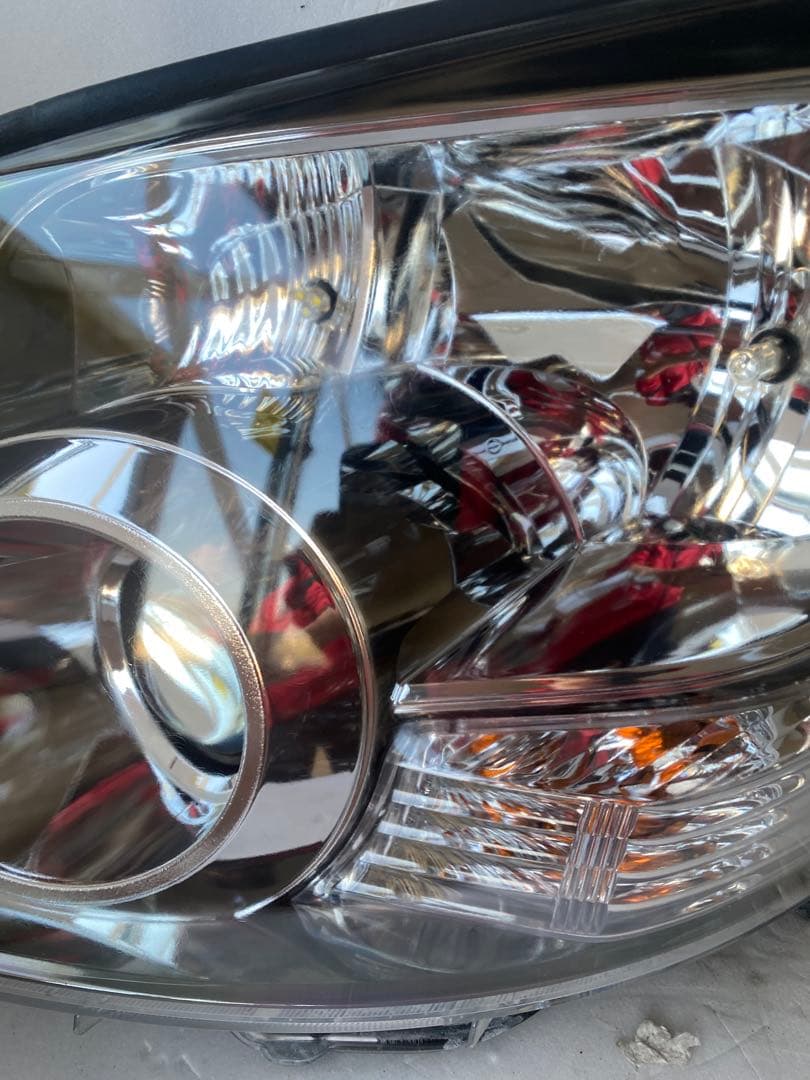 トヨタ ノア ヴォクシー 70系 前期 純正 HID ヘッドライト 左右セット