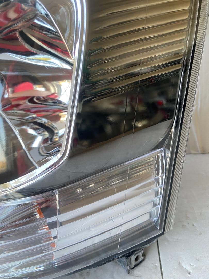 トヨタ ノア ヴォクシー 70系 前期 純正 HID ヘッドライト 左右セット