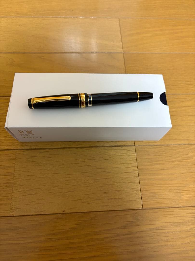セーラー万年筆　プロフェッショナルギア　レアロ　中字　字幅M