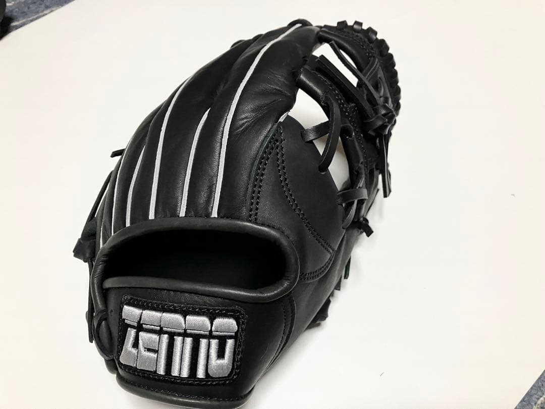 ゼンノー ZENNO TAURA 限定特注品軟式 黒 オールラウンド 内野手用