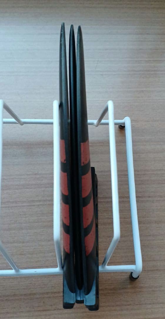 フューチャーフィン ALPHA 5.5 F4 CARBON　RED　トライフィン