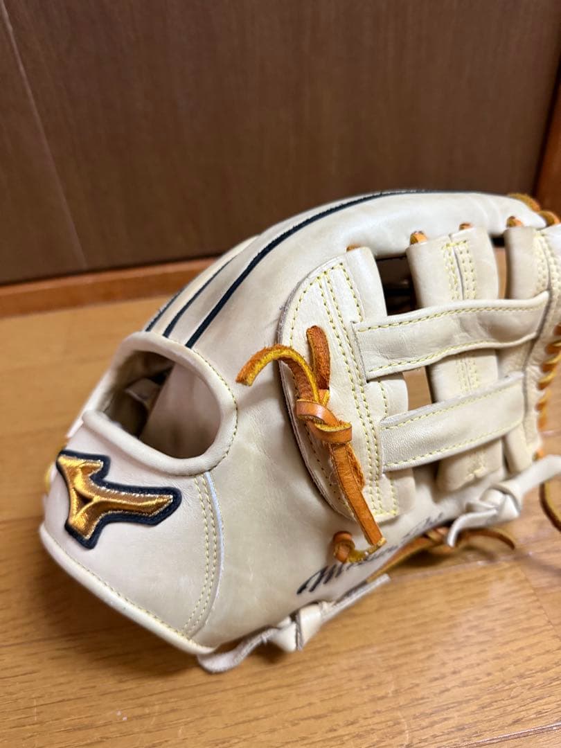 ミズノプロ　軟式グローブ 右投げ タティスjrモデル